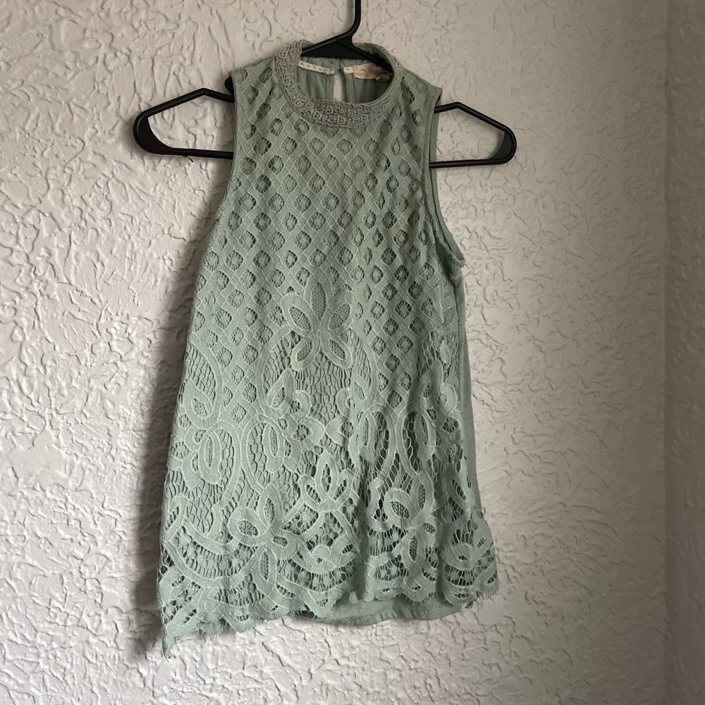 Lace Floral Tanktop - Picture 1 of 4